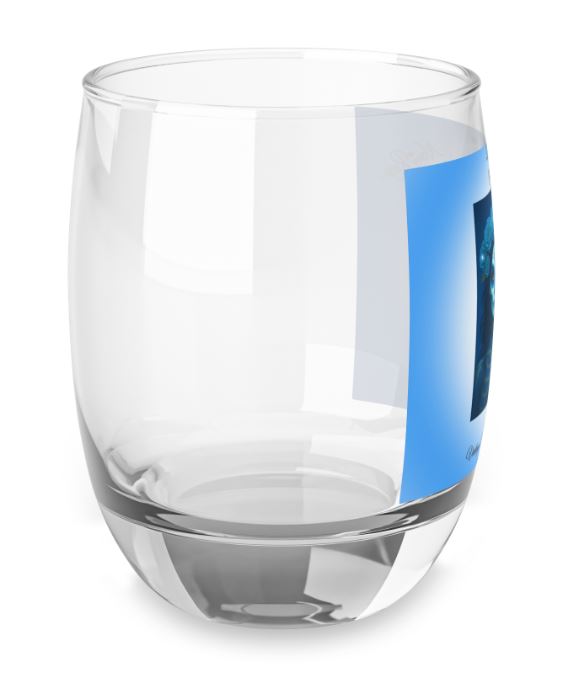 right side view of whiskey glass showing detailed day of the dead couple portrait in blue tones